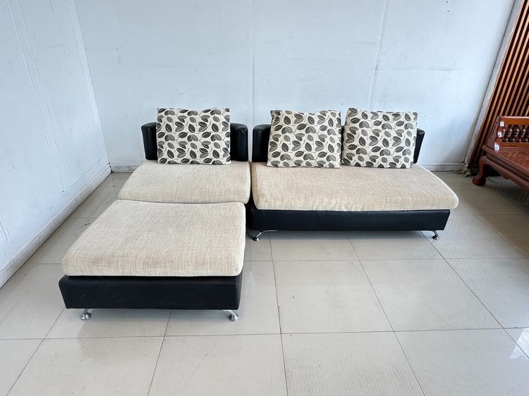 โซฟาแอล (แอลสลับฝั่งได้) เบาะผ้าสีครีม หมอนลายดอกไม้ รูปที่ 2