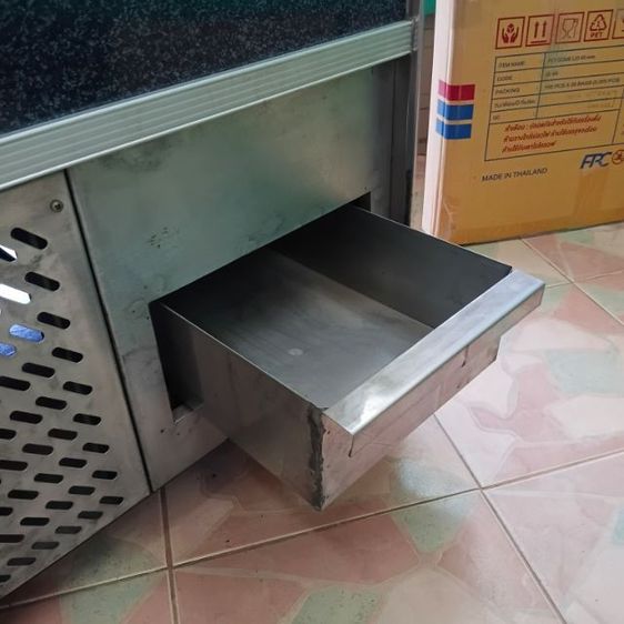 ตู้แช่เค้กแบบชั้นวางโชว์มือสอง รูปที่ 8