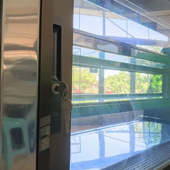 ตู้แช่เค้กแบบชั้นวางโชว์มือสอง รูปที่ 7