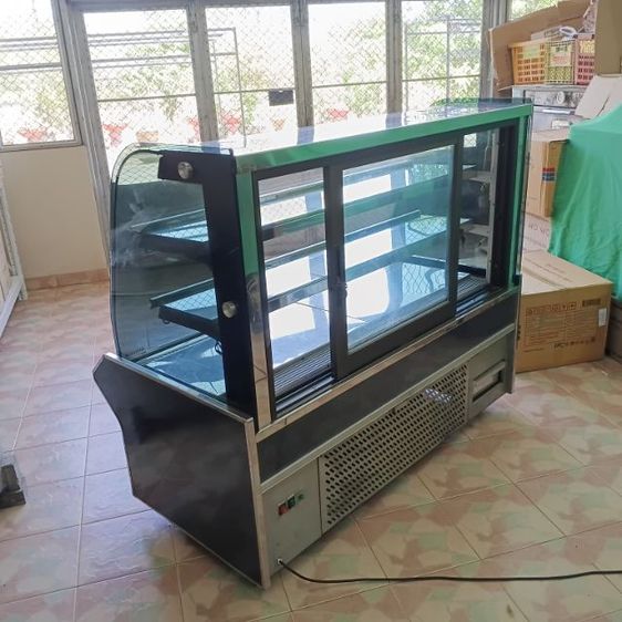 ตู้แช่เค้กแบบชั้นวางโชว์มือสอง รูปที่ 2