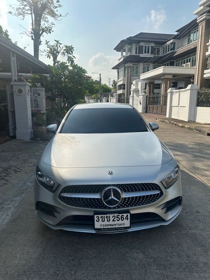 รถ Mercedes-Benz A-Class A200 สี บรอนซ์เงิน