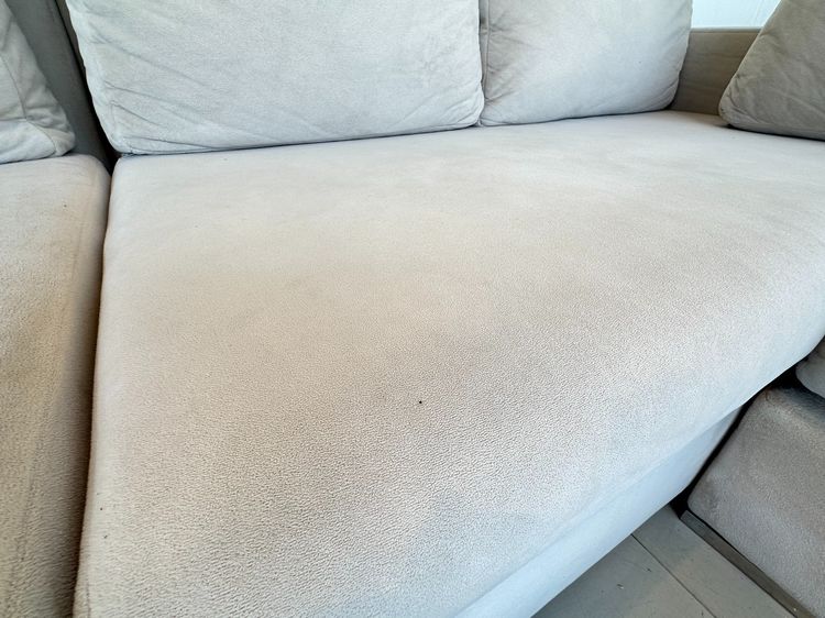 โซฟาแอล (แอลสลับฝั่งได้) พร้อมสตูล เบาะผ้ากำมะหยี่สีครีม ถอดปลอกได้ โครงไม้ MDF ขาสเตนเลส  รูปที่ 10