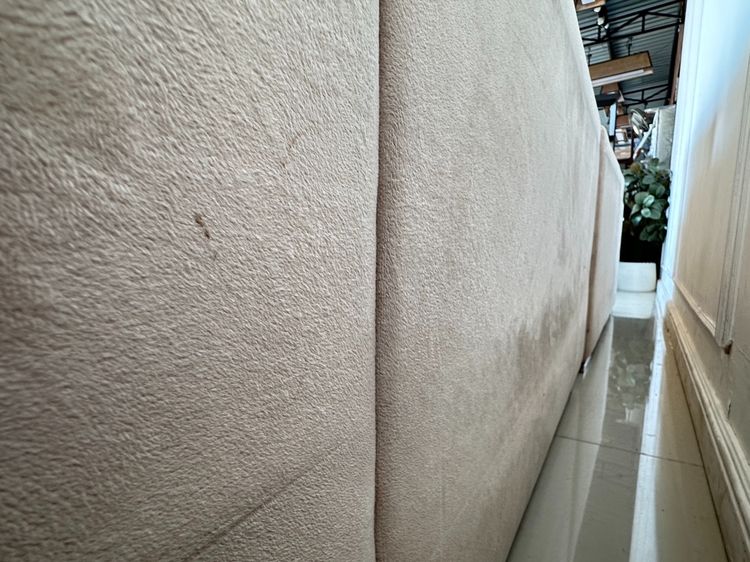 โซฟาแอล (แอลสลับฝั่งได้) พร้อมสตูล เบาะผ้ากำมะหยี่สีครีม ถอดปลอกได้ โครงไม้ MDF ขาสเตนเลส  รูปที่ 5