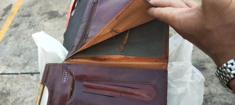 Bally cross body bag  รูปที่ 5