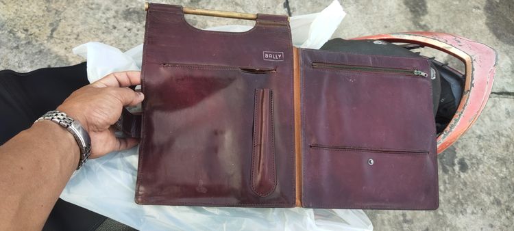 Bally cross body bag  รูปที่ 6