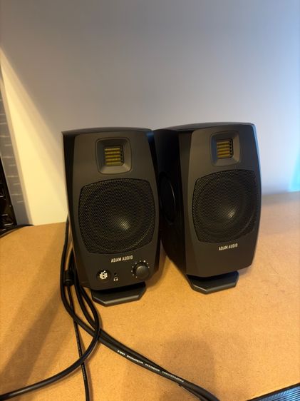 ลำโพง Morniter ADAM AUDIO D3V