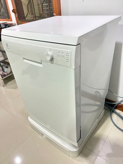 เครื่องล้างจาน Electrolux ESF5206LOW ความจุ 13 ชุดมาตรฐาน 156  ชิ้น สภาพ 95 รูปที่ 3