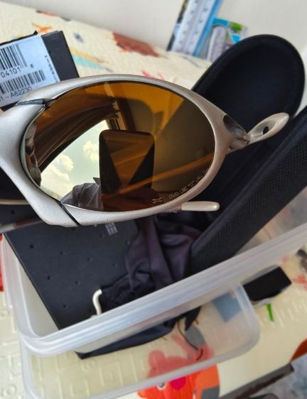 Oakley ROMEO TITANIUM ( ของใหม่ 100 เปอร์เซ็น , รุ่นนี้เลิกผลิต-หาไม่ได้แล้ว )  รูปที่ 3