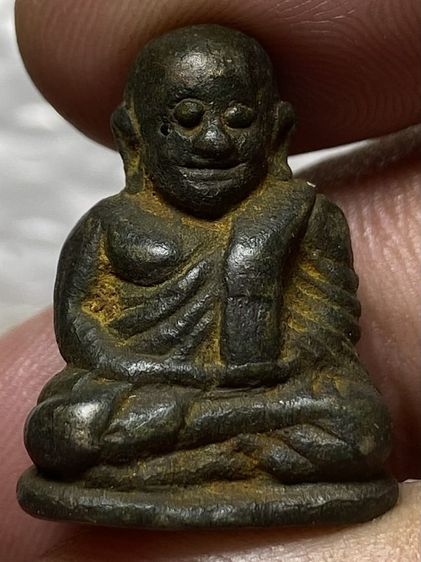 รูปหล่อหลวงพ่อเงินพิมพ์นิยมเนื้อสำริดเก่าๆ