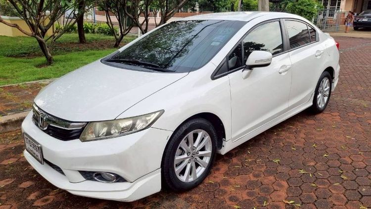 รถ Honda Civic 1.8 E i-VTEC สี ขาว