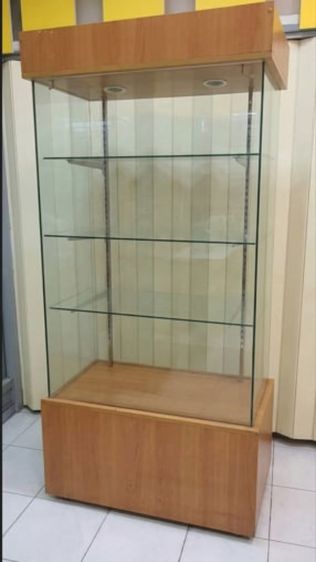ไม้ ตู้โชว์สินค้า มือสอง ตามสภาพ ขนาด  17"นิ้ว×32"นิ้ว ×180cm