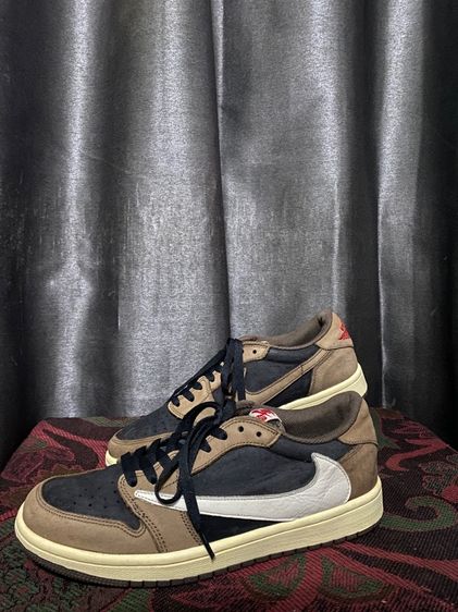 Nike Air Jordan Travis Scott size 9.5 US รูปที่ 3