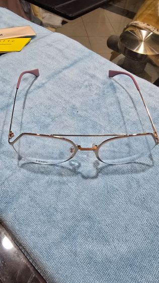 กรอบแว่นสายตา fendi ของใหม่แท้ 100 เปอร์เซ็น รูปที่ 8