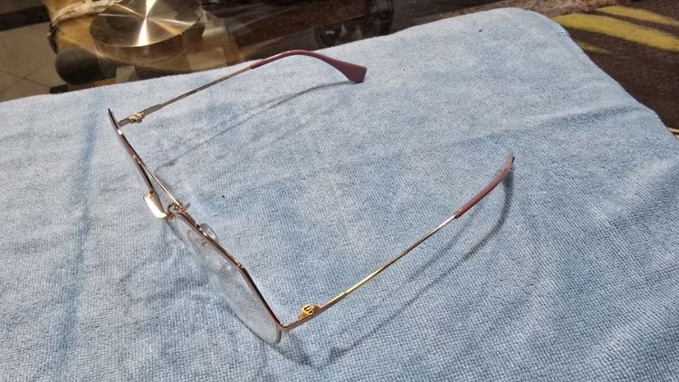 กรอบแว่นสายตา fendi ของใหม่แท้ 100 เปอร์เซ็น รูปที่ 2