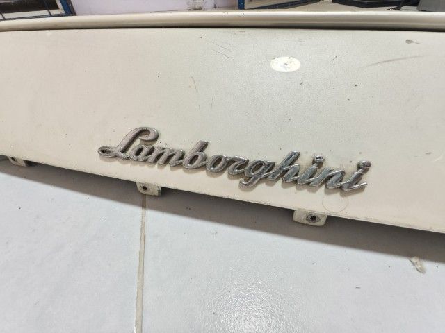 ไม่มีความเสียหาย - ฝาปิดท้ายรถ Lamborghini Murcielago LP640 สีขาว รูปที่ 3