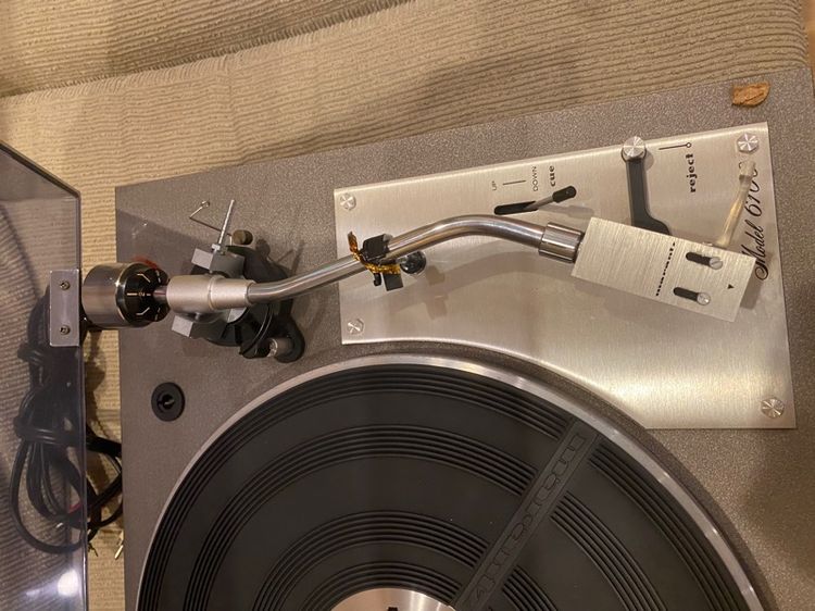 เครื่องเล่นแผ่นเสียง Marantz   รูปที่ 6