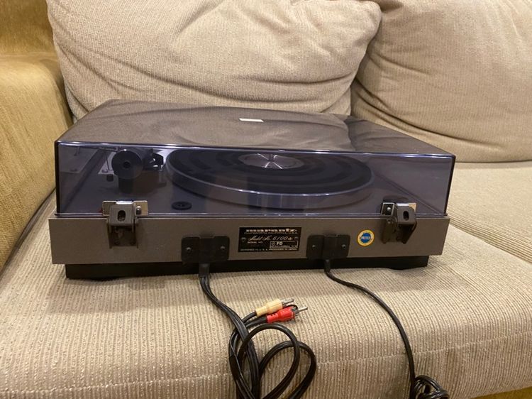 เครื่องเล่นแผ่นเสียง Marantz   รูปที่ 9