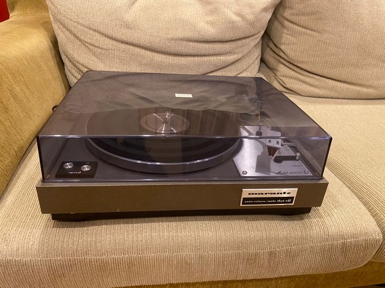 เครื่องเล่นแผ่นเสียง Marantz   รูปที่ 2