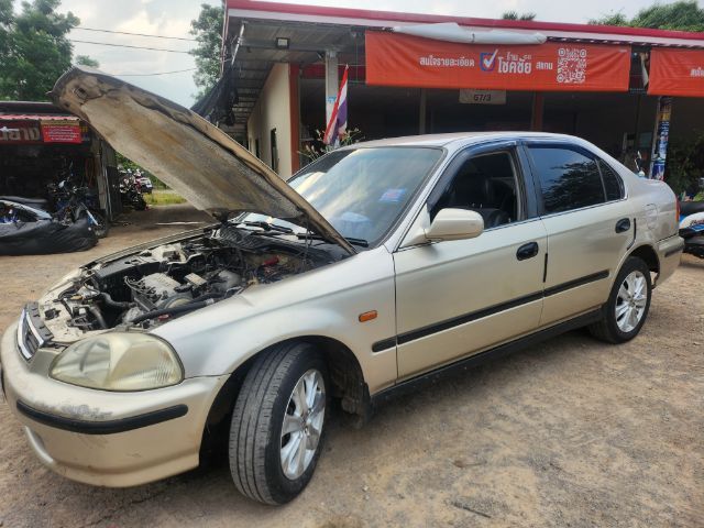 Honda Civic 1998 1.6 VTi Sedan เบนซิน ไม่ติดแก๊ส เกียร์ธรรมดา น้ำตาล รูปที่ 2