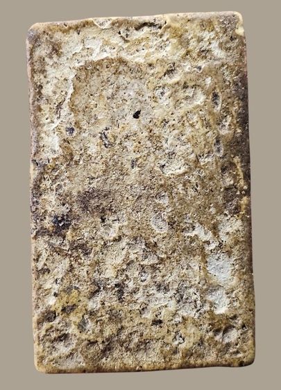 สมเด็จบางขุนพรหม พิมพ์เส้นด้าย แขนกลม กรุบางขุนพรหม รูปที่ 2