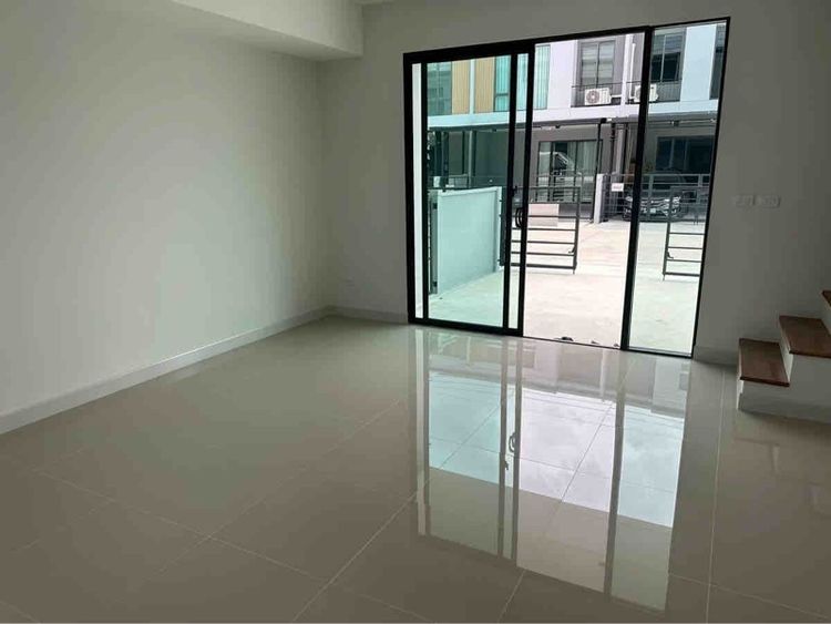 AP (Thailand) ไม่มี ใช่ บ้านทาวน์โฮม 2 ชั้น โครงการพลีโน่ สุขุมวิท-บางนา2 รูปที่ 3