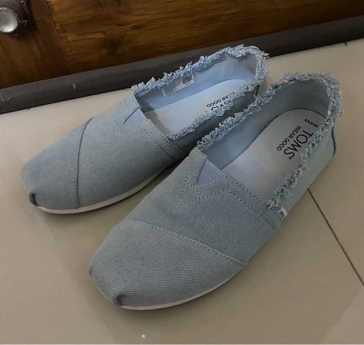 รองเท้า TOMS รูปที่ 3