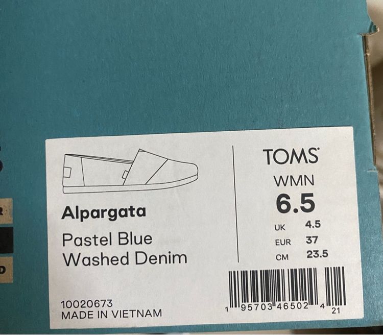 รองเท้า TOMS รูปที่ 2