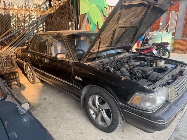 Toyota Crown 1990 2.8 Super Saloon Sedan เบนซิน LPG เกียร์อัตโนมัติ ดำ รูปที่ 2