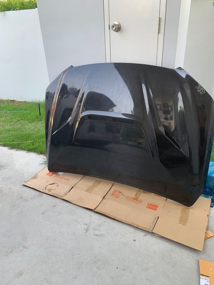 ฝากระโปรงคาร์บอน KM Isuzu d-max 2020