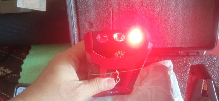 จั้มสตาร์ตรถยนต์ แบตสำรอง ไฟฉาย ใช้ดีใากๆไม่ได่ใช้แล้ว