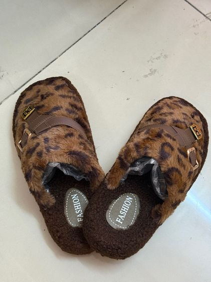 รองเท้าสลิปเปอร์ รูปที่ 4