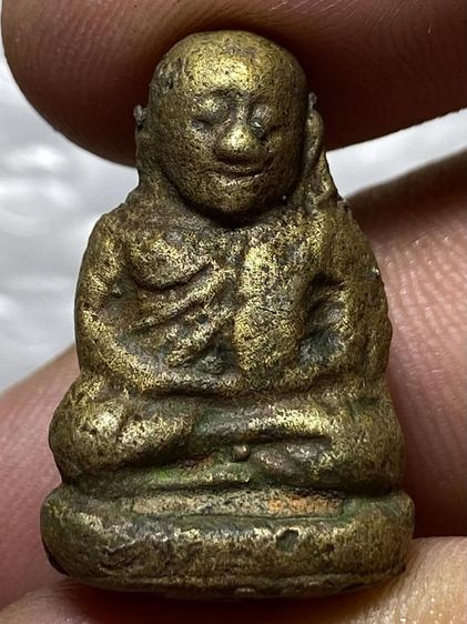รูปหล่อหลวงพ่อเงินเนื้อทองผสมเก่าๆ