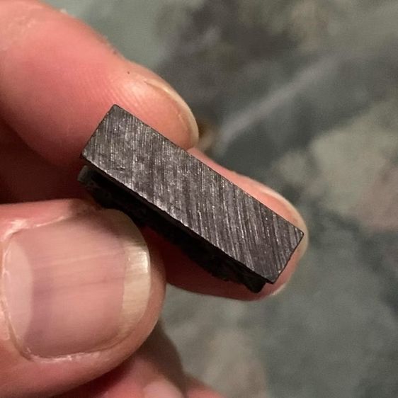 ลดราคาสิงห์ตะปบทรัพย์ แกะสลัก ไม้งิ้วดำ หายากที่สุดครับ มีไม่ถึง 10 ตัวครับ  หลวงพ่อหอม วัดชากหมาก หายากมากๆ น่าสะสมครับ รูปที่ 5