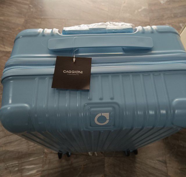ขาย กระเป๋าเดินทาง Caggioni  ขนาด 24 นิ้ว รุ่นล่าสุด ของแท้ ของใหม่ รูปที่ 11