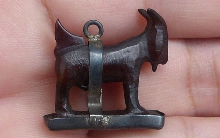 แพะหลวงพ่ออ่ำ วัดหนองกระบอก