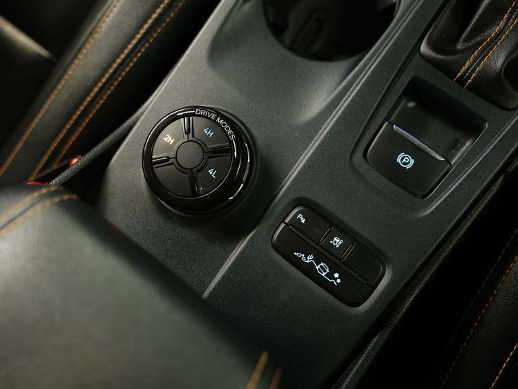 Ford Ranger 2023 2.0 Bi-Turbo 4WD Wildtrak Pickup ดีเซล ไม่ติดแก๊ส เกียร์อัตโนมัติ เหลือง รูปที่ 3