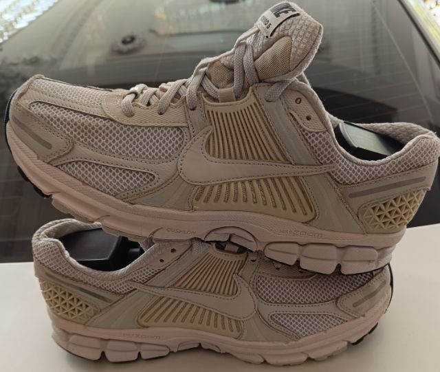 ขายถูก Nike Vomero 5 สี ขาวเขียว นิยม size 43-275cm สภาพสวย ใส่นุ่ม เบาสบาย รูปที่ 14