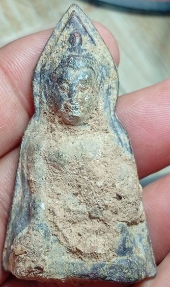 พระเก่าเนื้อตะกั่วสนิมแดง