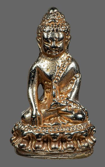 พระกริ่งเนื้อแก่นากสวยมาก