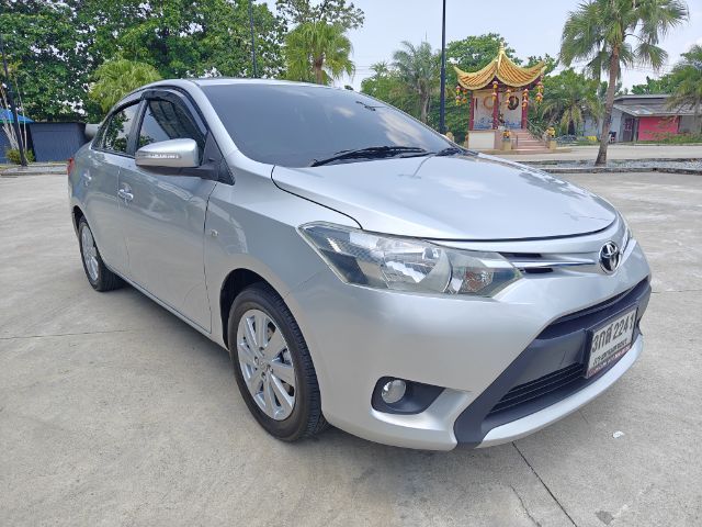 Toyota Vios 2015 1.5 E Sedan เบนซิน LPG เกียร์อัตโนมัติ บรอนซ์เงิน
