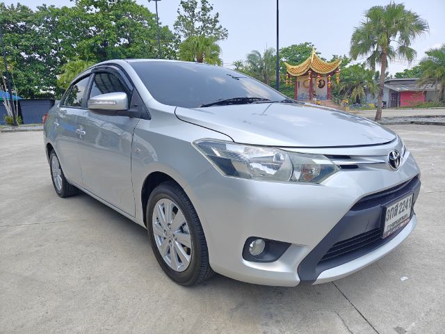 Toyota Vios 2015 1.5 E Sedan เบนซิน LPG เกียร์อัตโนมัติ บรอนซ์เงิน รูปที่ 4