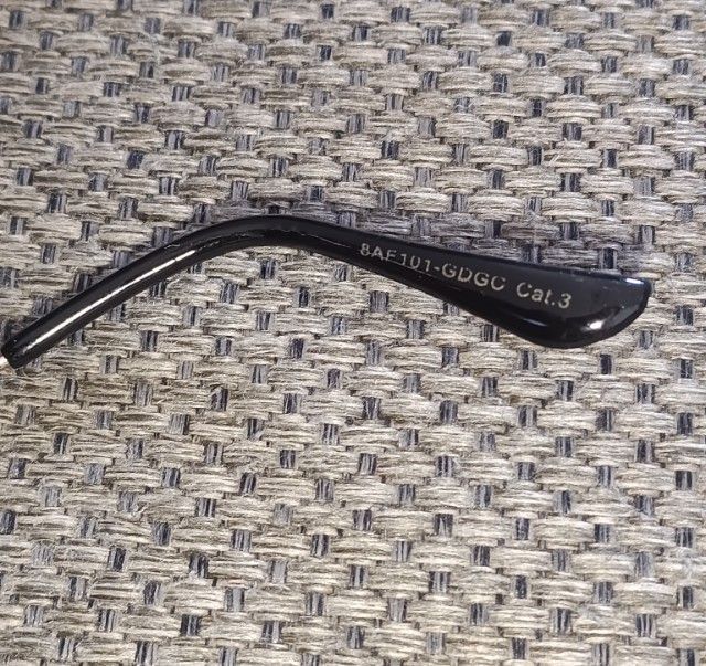 แว่นกันแดดมีสามแบรนด์: DOLCENZTA   SAFARI  Ray-Ban อันละ150฿ รูปที่ 13