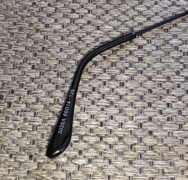 แว่นกันแดดมีสามแบรนด์: DOLCENZTA   SAFARI  Ray-Ban อันละ150฿ รูปที่ 9