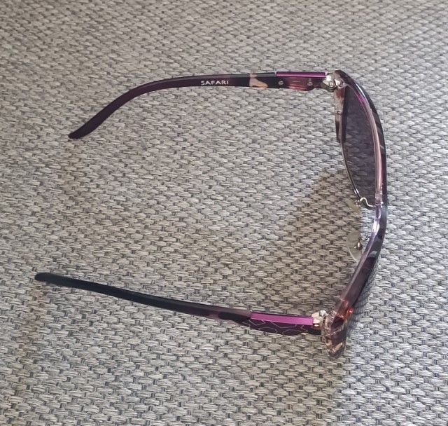 แว่นกันแดดมีสามแบรนด์: DOLCENZTA   SAFARI  Ray-Ban อันละ150฿ รูปที่ 4