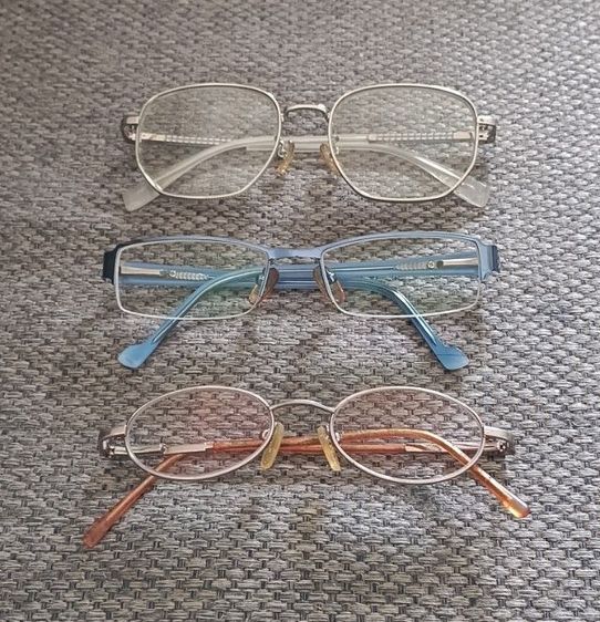อื่นๆ แว่นสายตา กรอบแว่นมีสามแบรนด์: DIAMOND GUUCI SPIDERMANอันละ150฿