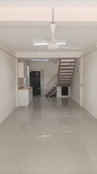 2 ห้องนอน 2 ห้องน้ำ ตึกแถว แถวถนนจันทน์ สาทร Commercial 2 bed 2 bath for rent on Chan road Sathorn รูปที่ 2