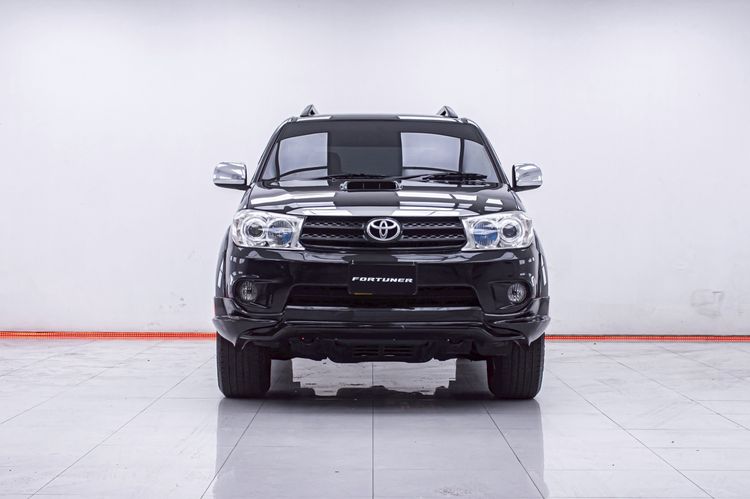Toyota Fortuner 2008 3.0 V 4WD Utility-car ดีเซล ไม่ติดแก๊ส เกียร์อัตโนมัติ ดำ รูปที่ 4