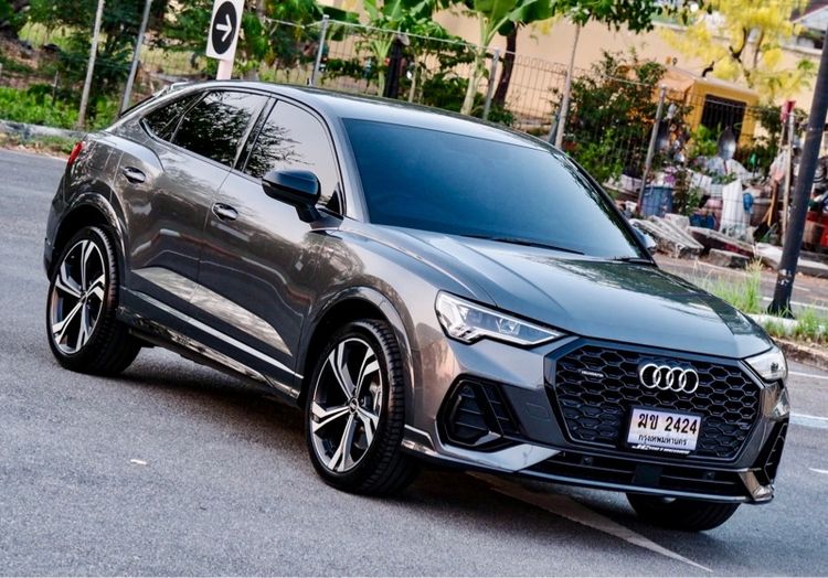 Audi Audi Q3  2021 2.0 TFSI Quattro 4WD Sedan เบนซิน ไม่ติดแก๊ส เกียร์อัตโนมัติ เทา รูปที่ 3