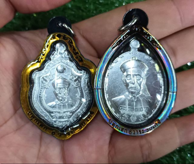 ยี่กอฮงเลี่ยมเลเซอร์กันน้ำ 2 องค์
