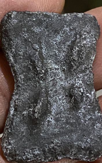 มเหศวรสี่ เนื้อชินเงิน กรุวัดมหาธาตุ รูปที่ 3